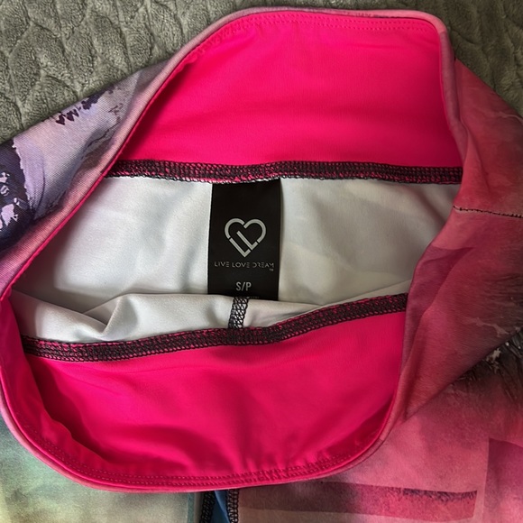 Aeropostale Live Love Dream patterned leggings size S - Picture 2 of 3